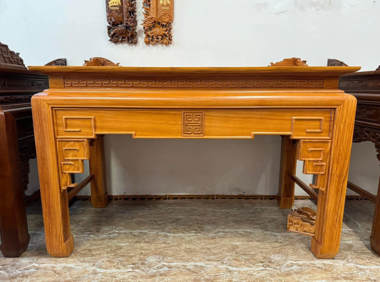 Bàn thờ gỗ hương đá Nam Phi 2,17m